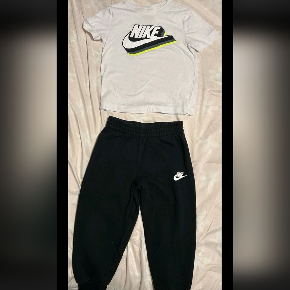Kids Brand Name Clothing Lot Nike Puma Lee Hoodie Pants Shirt Vest Size 5T - Picture 3 of 6